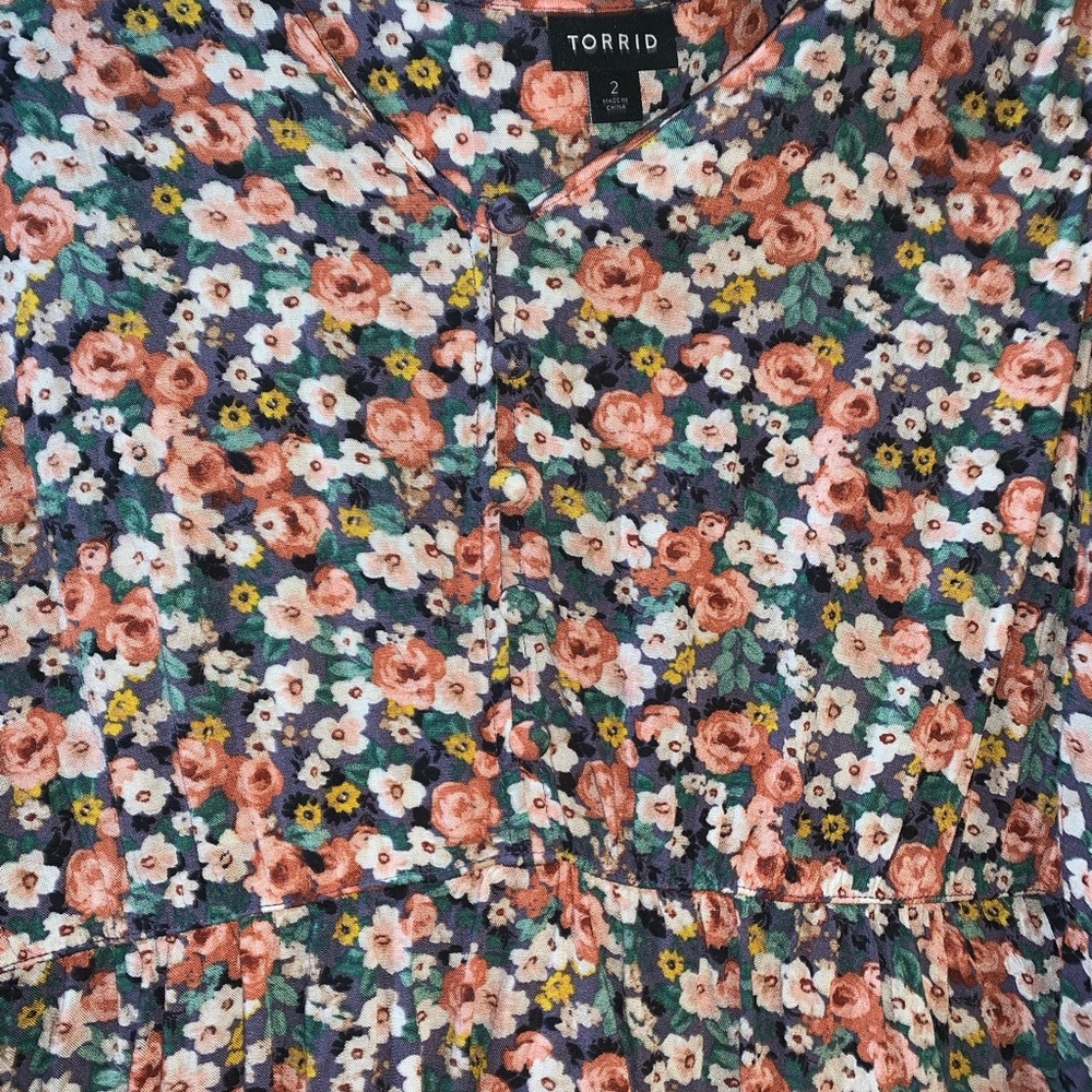 Torrid top - Picture 3 of 4
